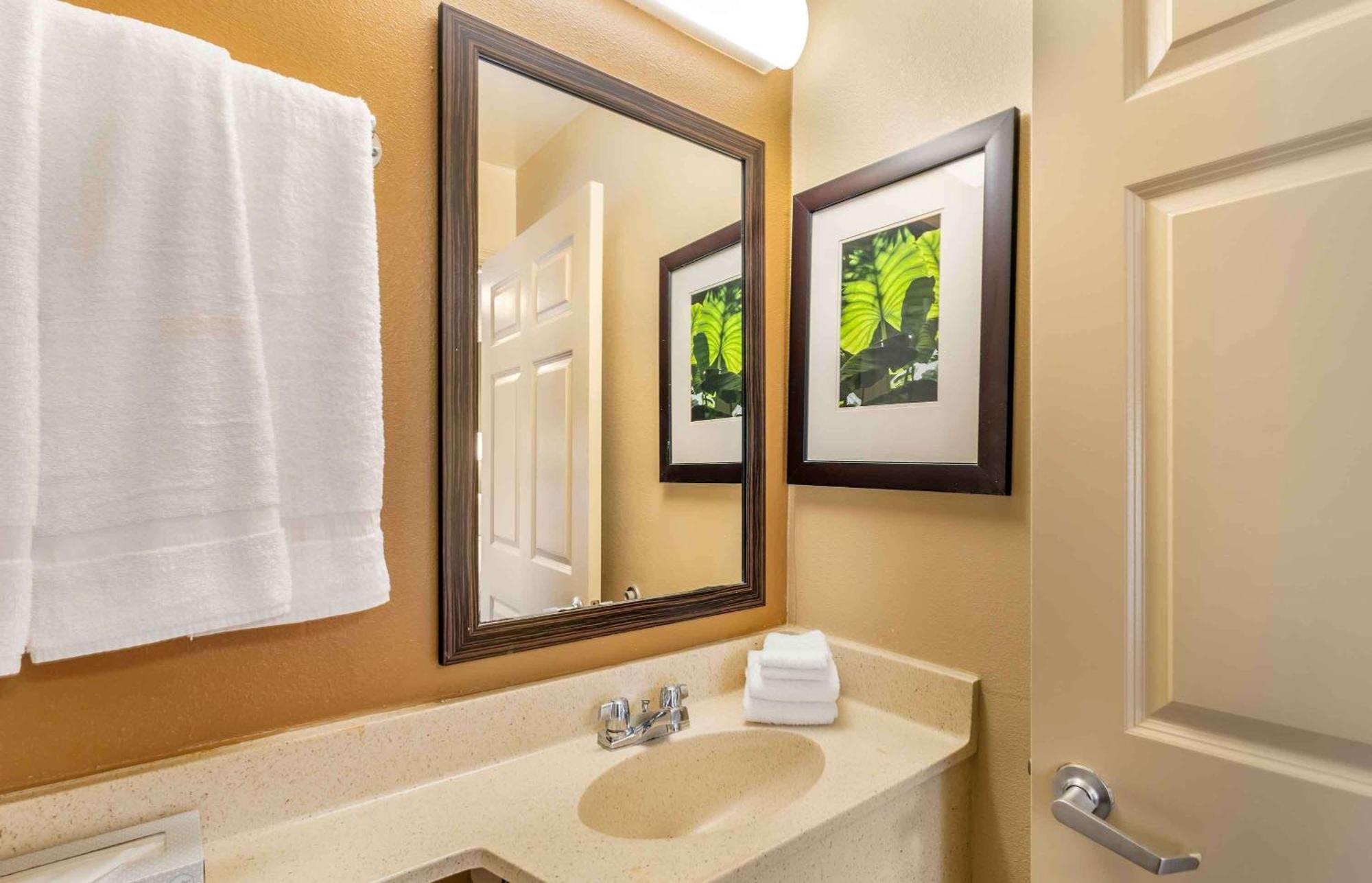Extended Stay America Select Suites - Chesapeake - Churchland Blvd Экстерьер фото